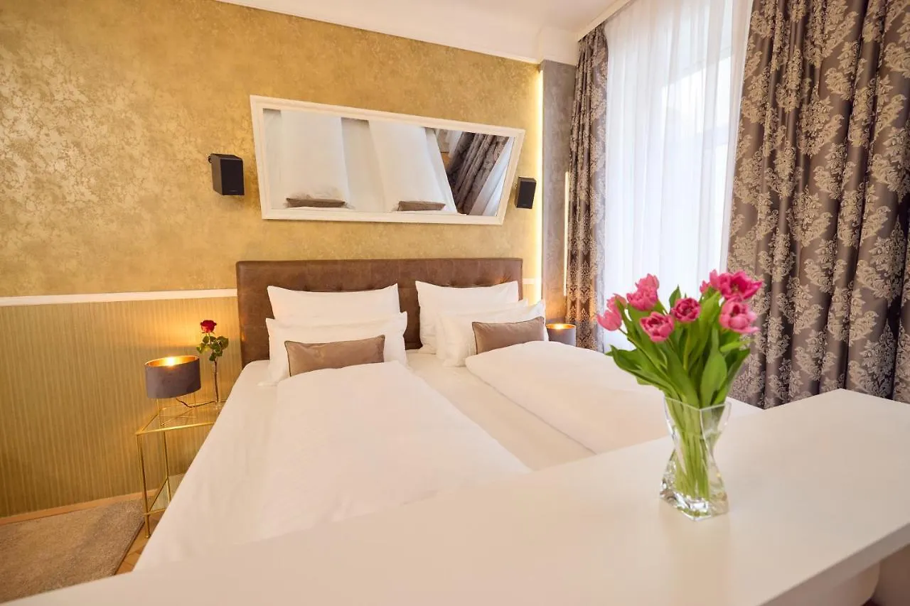 Sophies Place Augarten - Imperial Lifestyle City Apartments Vienna Parking