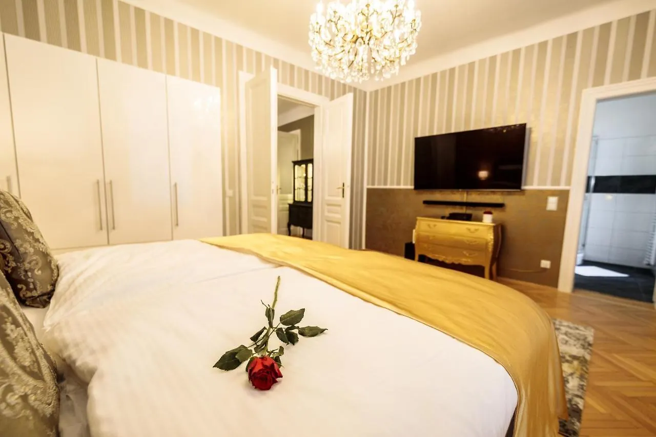 Sophies Place Augarten - Imperial Lifestyle City Apartments Vienna Parking