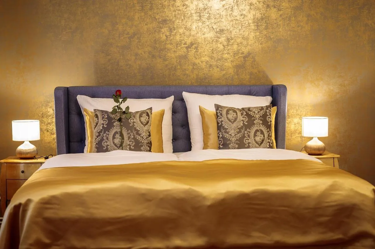 Sophies Place Augarten - Imperial Lifestyle City Apartments Vienna Parking