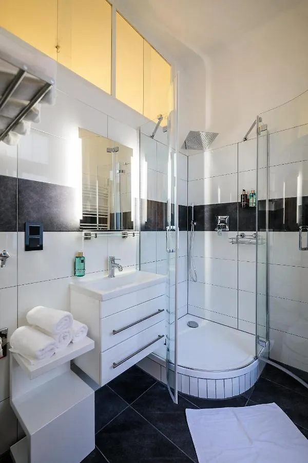 Sophies Place Augarten - Imperial Lifestyle City Apartments Vienna Parking 0*,  Österreich
