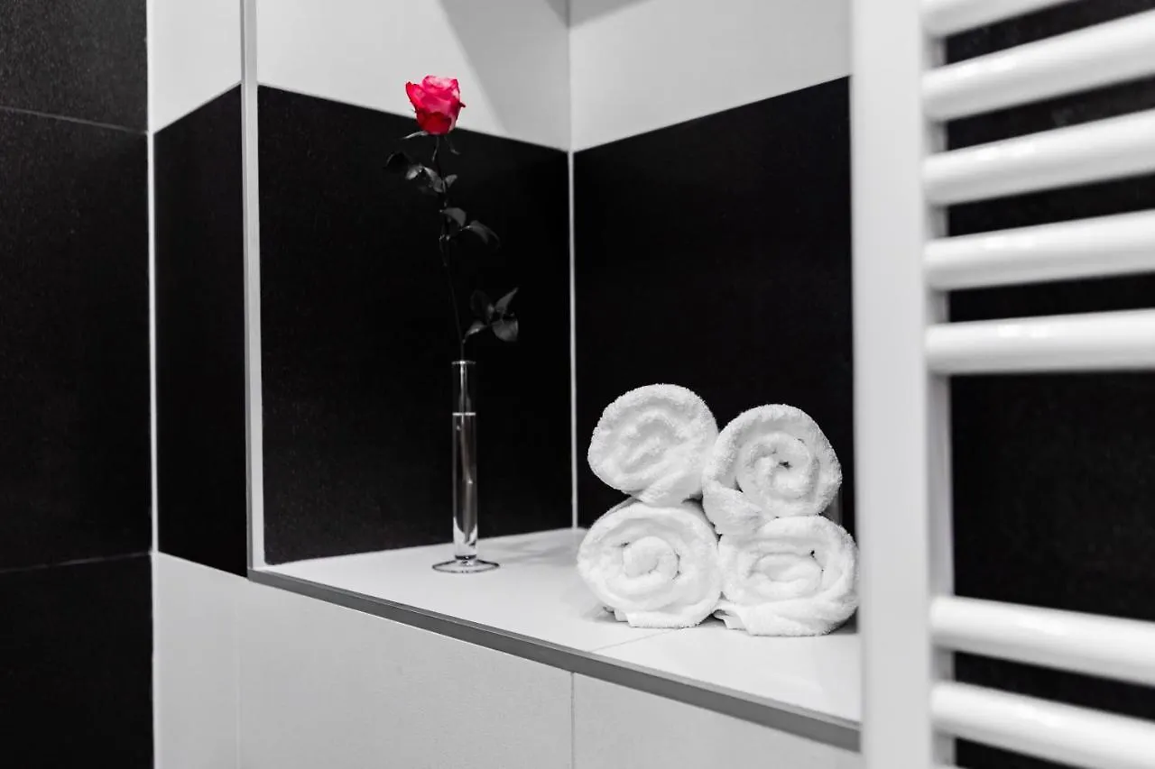 Sophies Place Augarten - Imperial Lifestyle City Apartments Vienna Parking