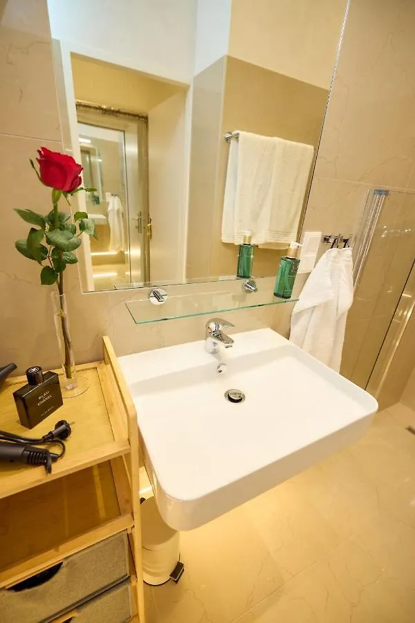 Sophies Place Augarten - Imperial Lifestyle City Apartments Vienna Parking Austria